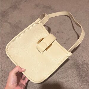 Antik Kraft Cream Shoulder Bag with Gold Accent
